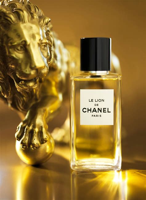 lion de chanel les caractères.